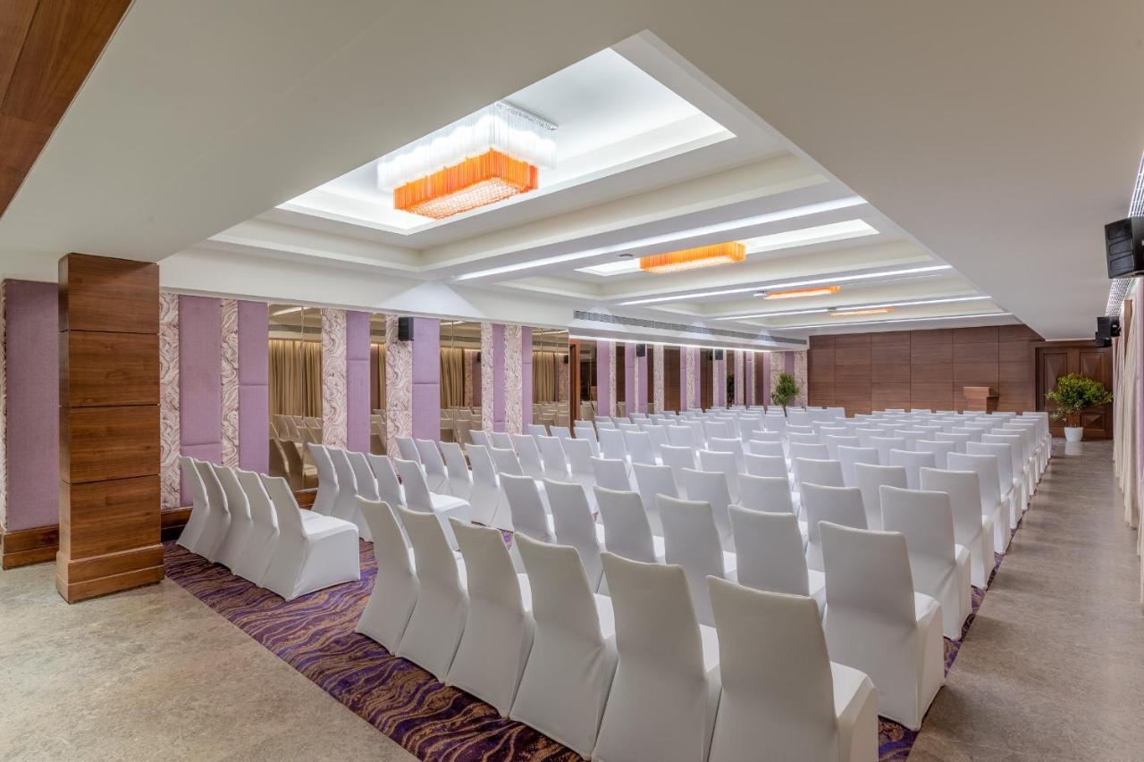Vivanta Mangalore Oldport Road - Formerly Known As Taj Manjarun Exteriör bild