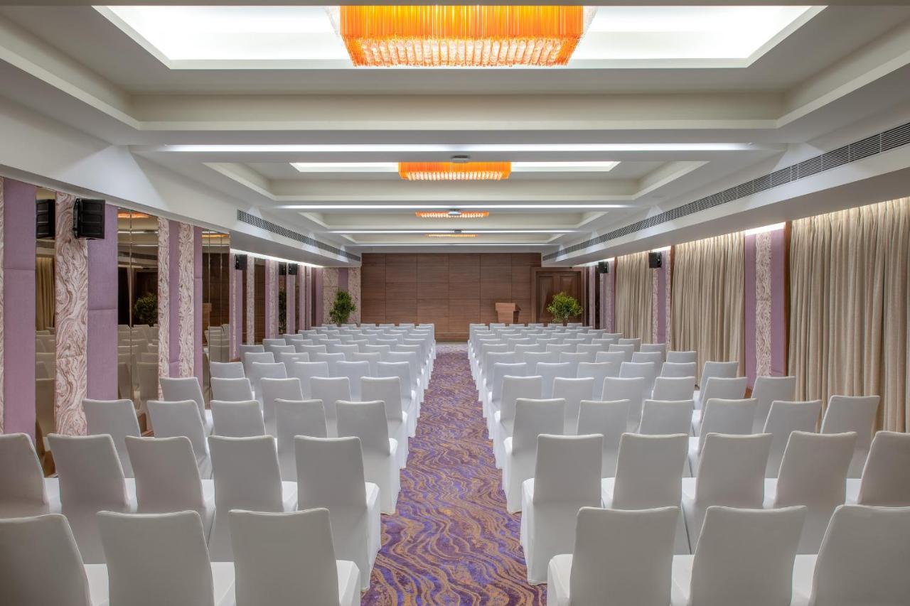 Vivanta Mangalore Oldport Road - Formerly Known As Taj Manjarun Exteriör bild