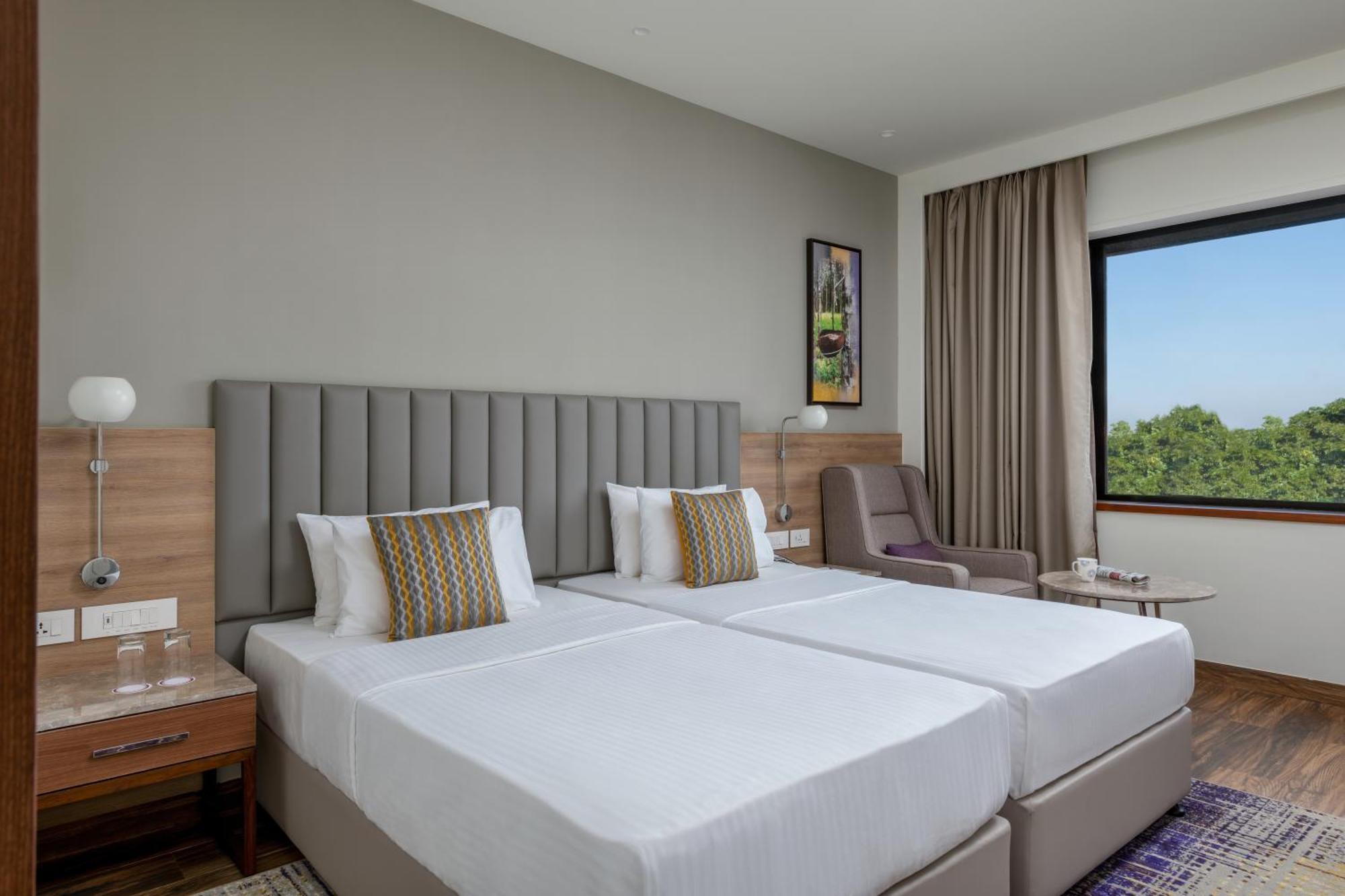 Vivanta Mangalore Oldport Road - Formerly Known As Taj Manjarun Exteriör bild